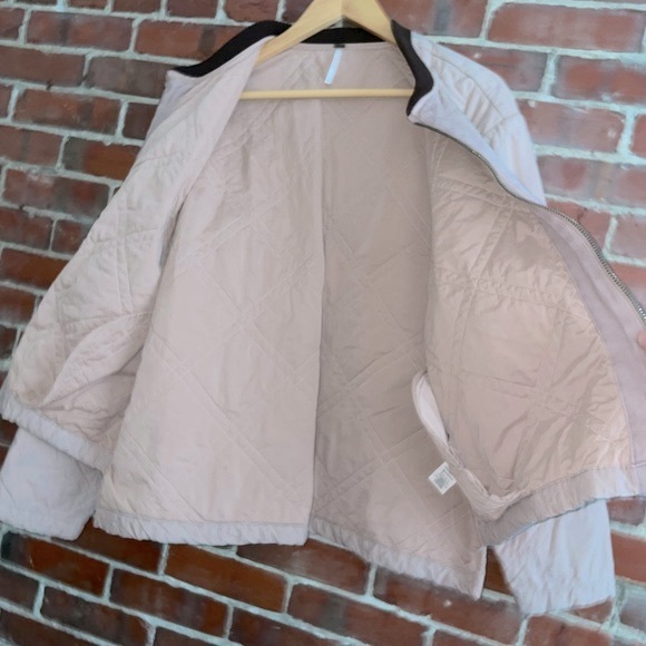 Ladies FREE PEOPLE Quilted Tan/Brown Bomber - Picture 2 of 6